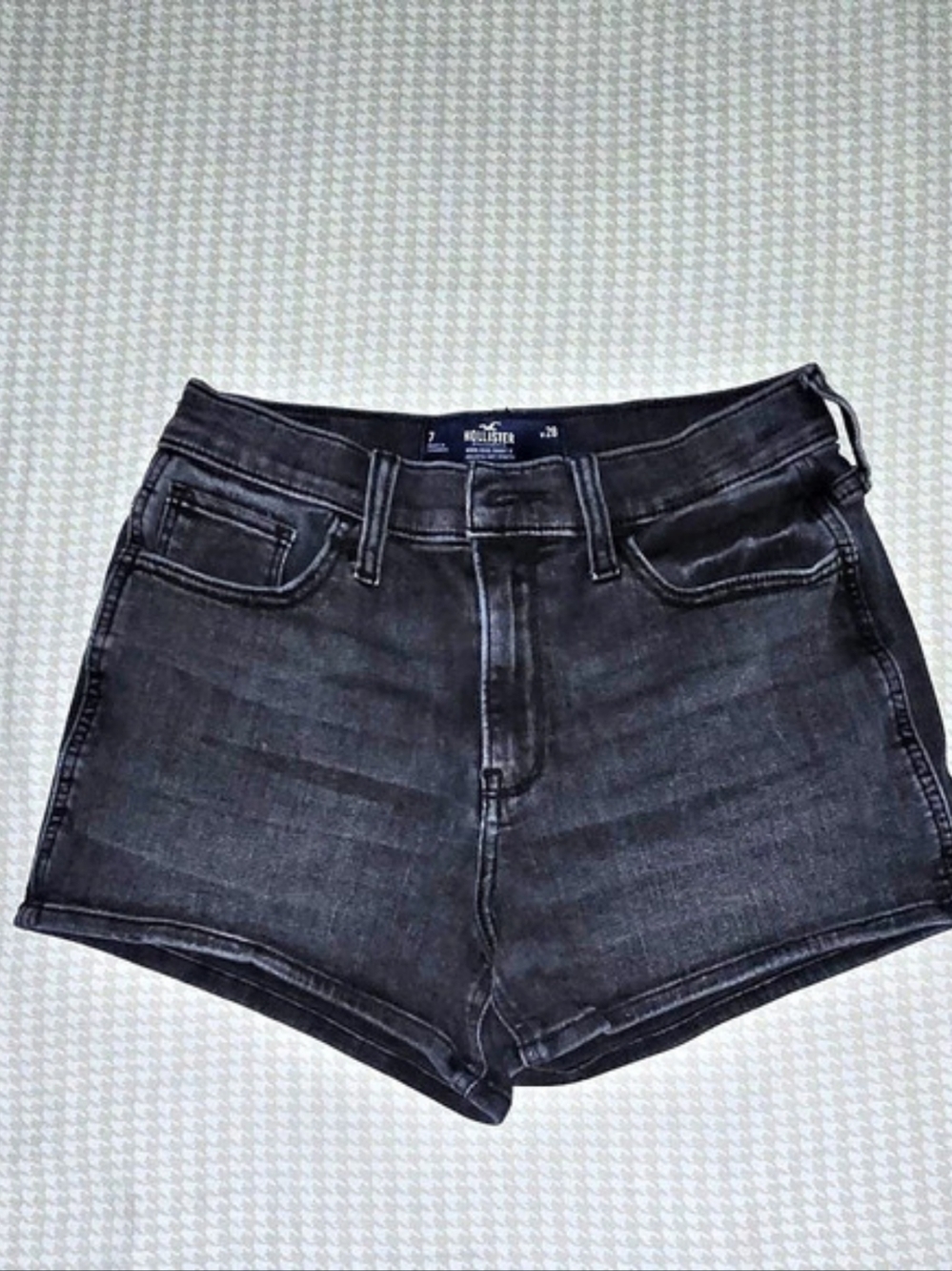 Hollister High-Rise Short Jean Shorts in Black Size 7 (W28)